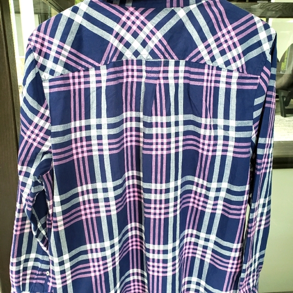 Talbots long sleeve button down - Picture 2 of 5